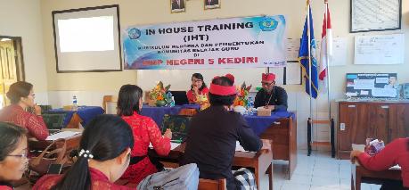 In House Training (IHT)