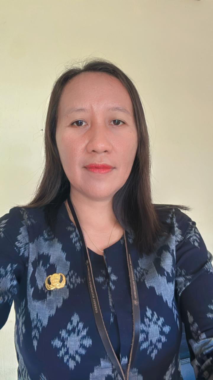 <center>KEPALA SEKOLAH<br>Ni Made Dian Kurnia, S.Pd,M.Pd</center>